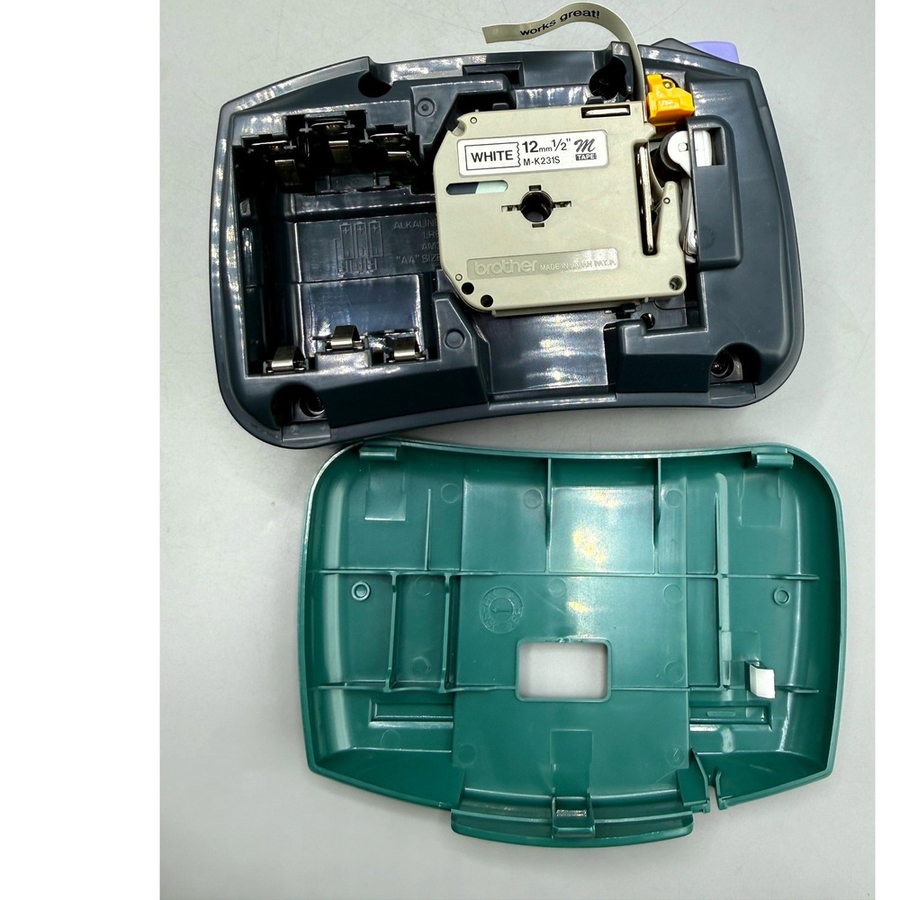 Brother P-Touch PT-65 Home & Hobby Label Maker Teal Green Electronic, Works! - Picture 5 of 12